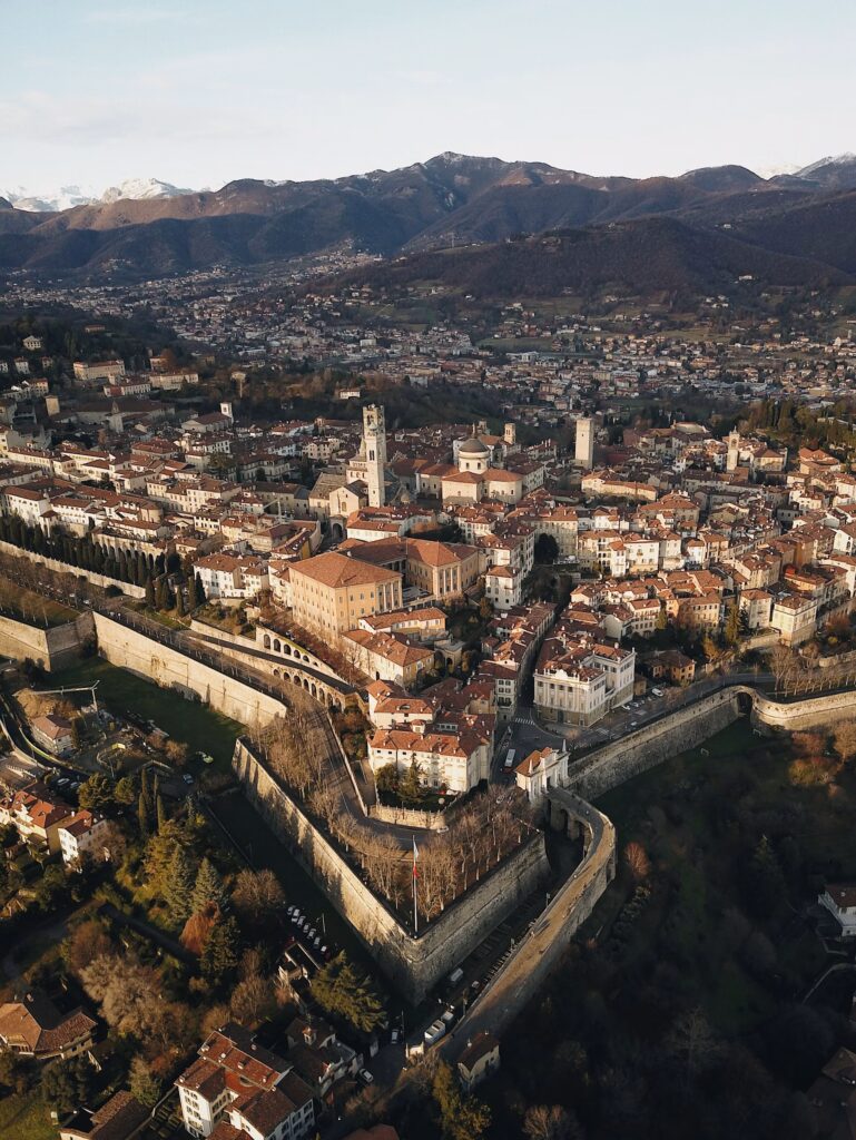 Milánó környéke látnivalók, Bergamo